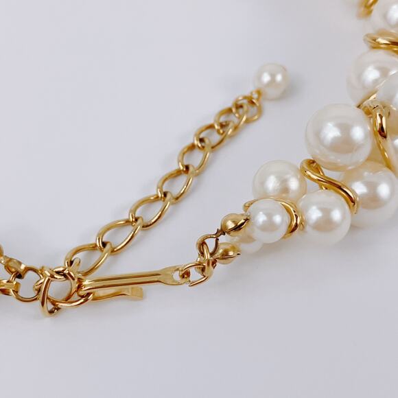 Vintage 1960s Wedding Necklace Faux Pearl Cluster Gold Tone Mid Century Jewelry - Picture 9 of 14